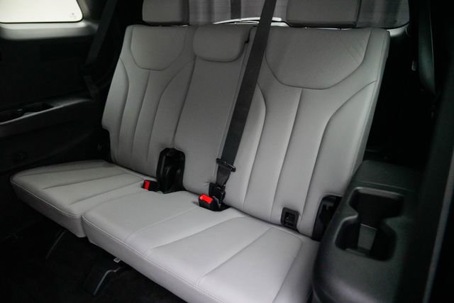 Used 2025 Hyundai Palisade SEL image 25