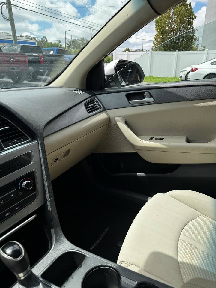 Used 2015 Hyundai Sonata SE FWD image 9