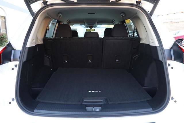 New 2026 Nissan Rogue SV w/ Cold Weather Package image 7