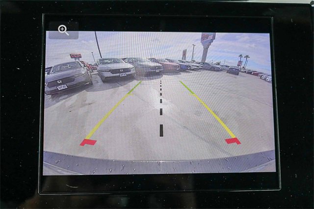 Used 2023 Jeep Grand Cherokee L Laredo image 26