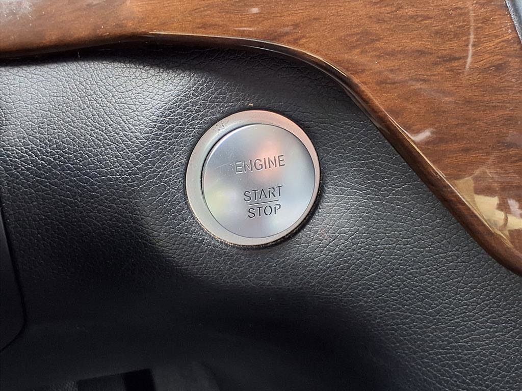 Used 2015 Mercedes-Benz GL 450 4MATIC image 13