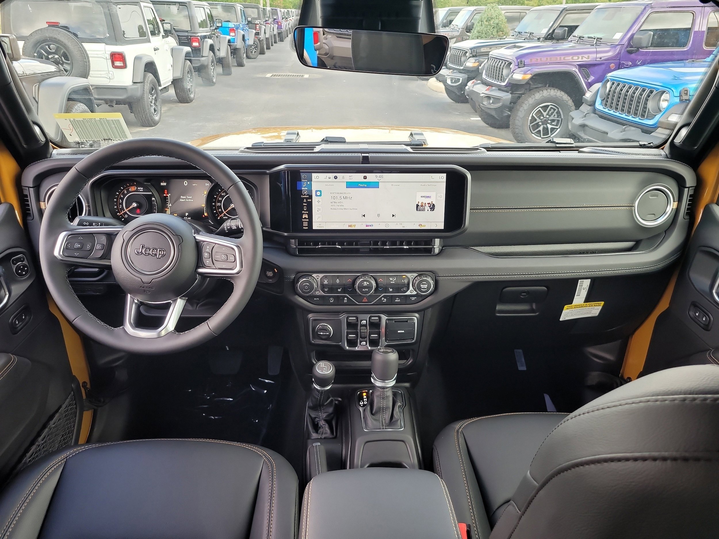New 2026 Jeep Wrangler Unlimited Sahara AWD/4WD image 11