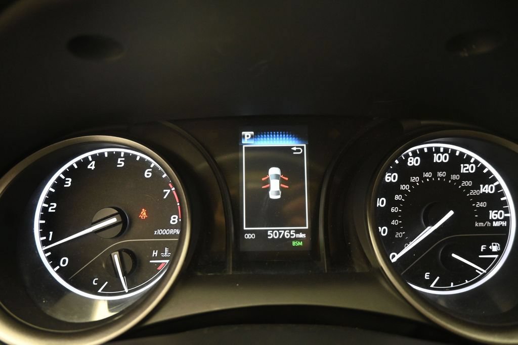 Used 2024 Toyota Camry SE w/ Cold Weather Package FWD image 19