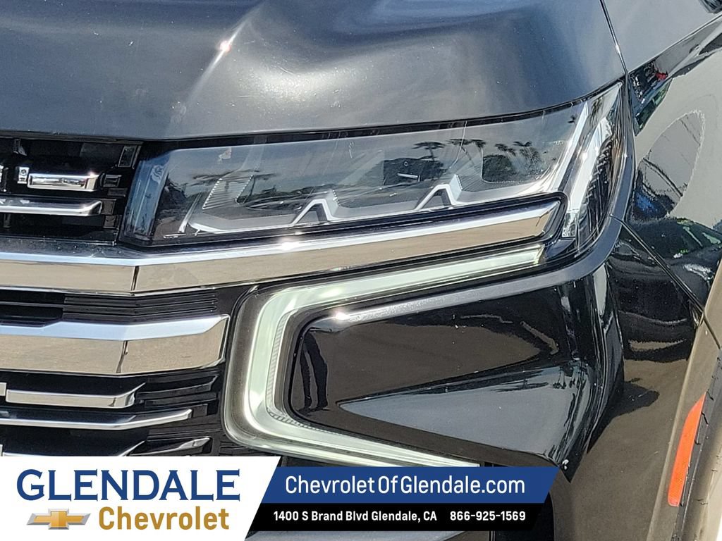 Certified 2023 Chevrolet Suburban Premier RWD image 17