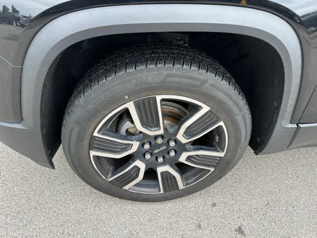 Used 2019 GMC Acadia SLT w/ Black Edition AWD/4WD image 3