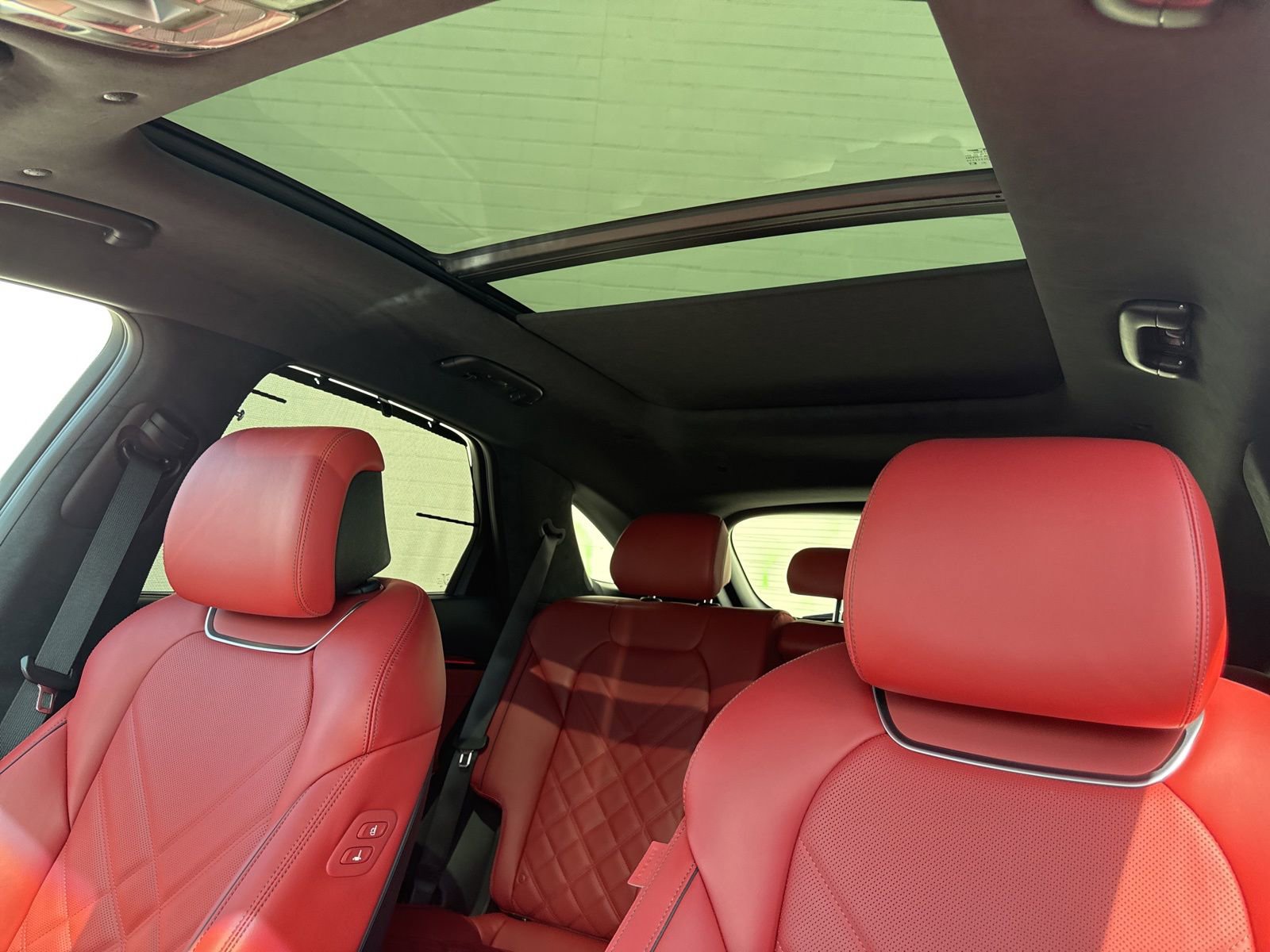 Used 2026 Genesis GV70 3.5T Sport Prestige image 34