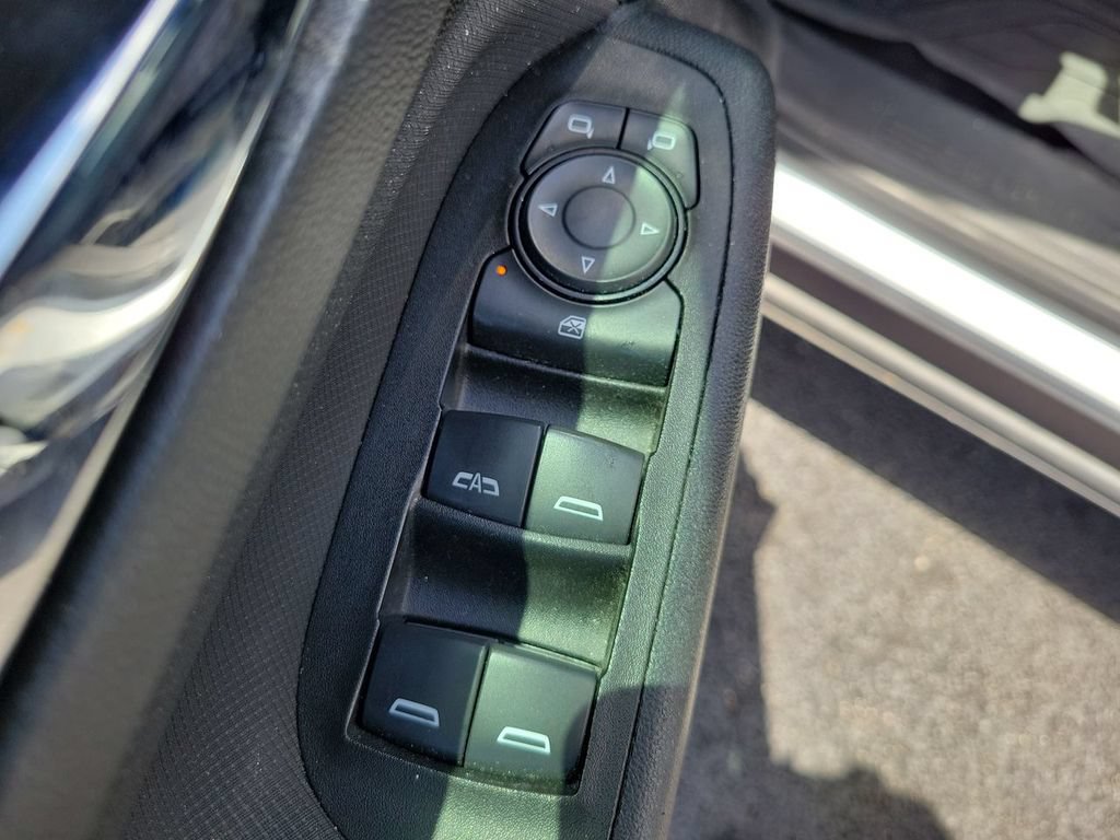 Certified 2022 Chevrolet Equinox RS w/ RS Leather Package FWD image 23