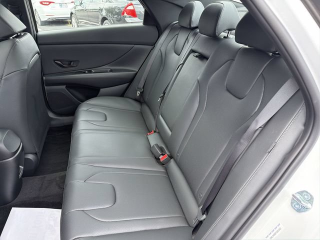 New 2026 Hyundai Elantra SEL Sport FWD image 22