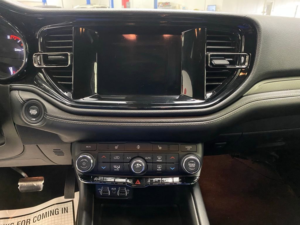 Used 2022 Dodge Durango GT image 27