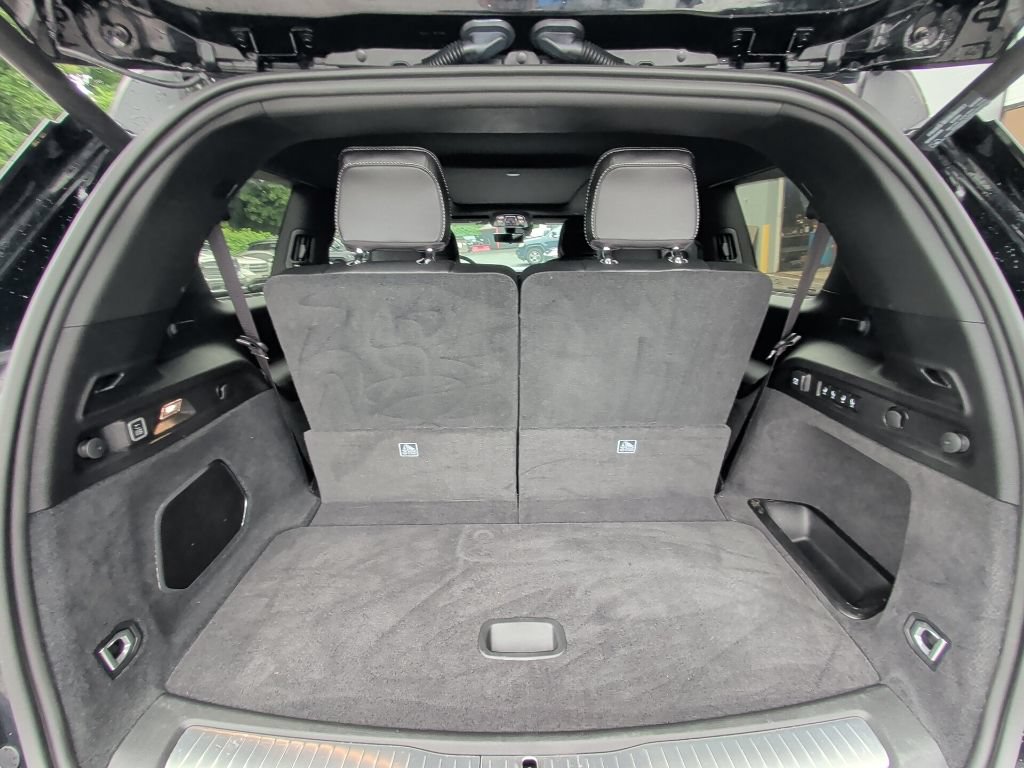 Used 2023 Jeep Grand Cherokee L Overland w/ Luxury Tech Group IV AWD/4WD image 15