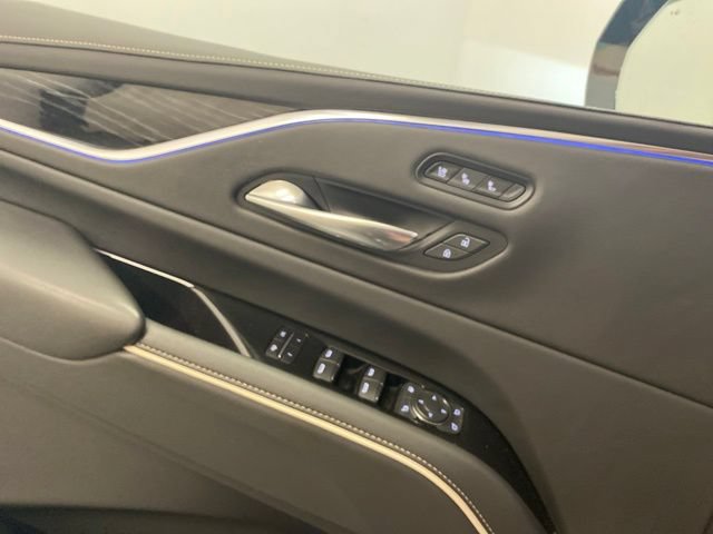 Used 2022 Cadillac Escalade Sport w/ Touring Package AWD/4WD image 18