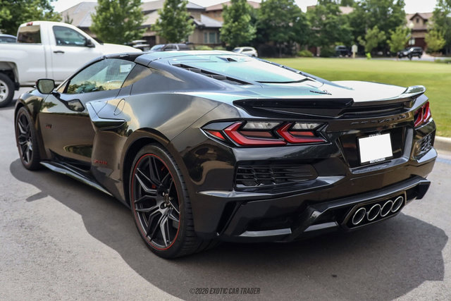 Used 2023 Chevrolet Corvette Z06 RWD image 6