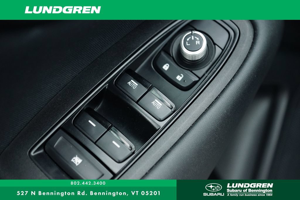 Used 2024 Subaru Outback Premium AWD/4WD image 12