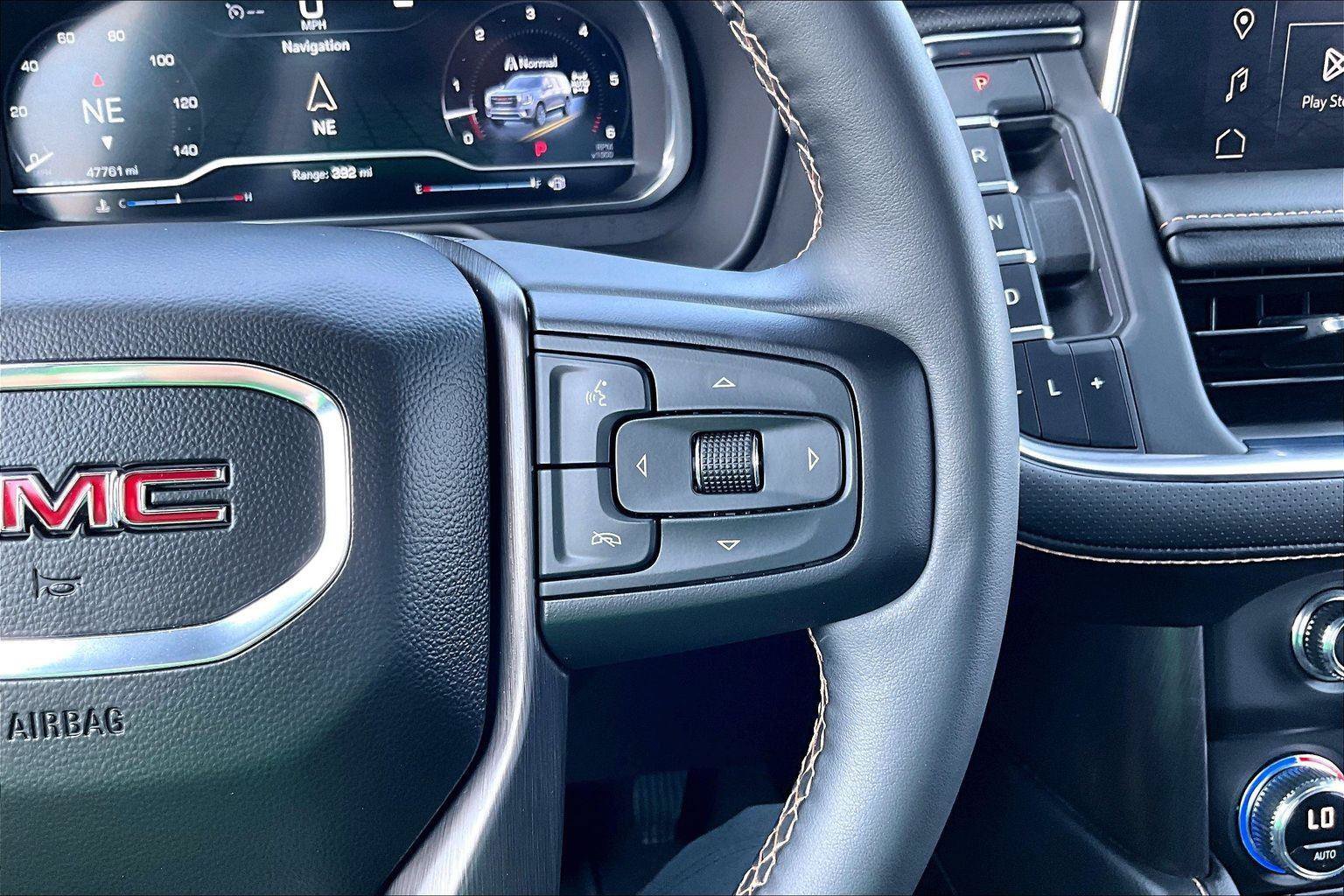 Used 2023 GMC Yukon XL AT4 w/ Technology Package AWD/4WD image 20