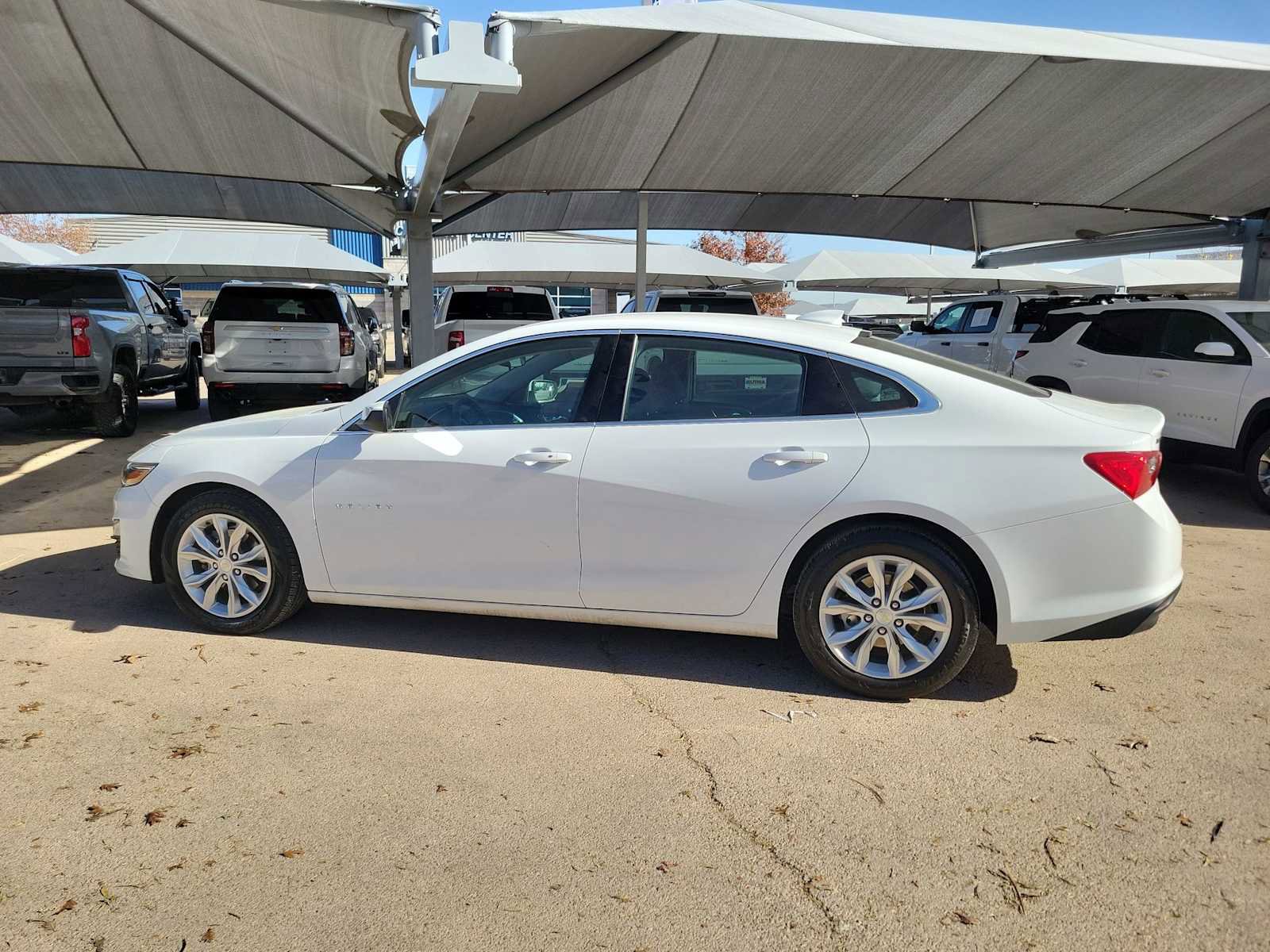 Used 2023 Chevrolet Malibu LT image 3