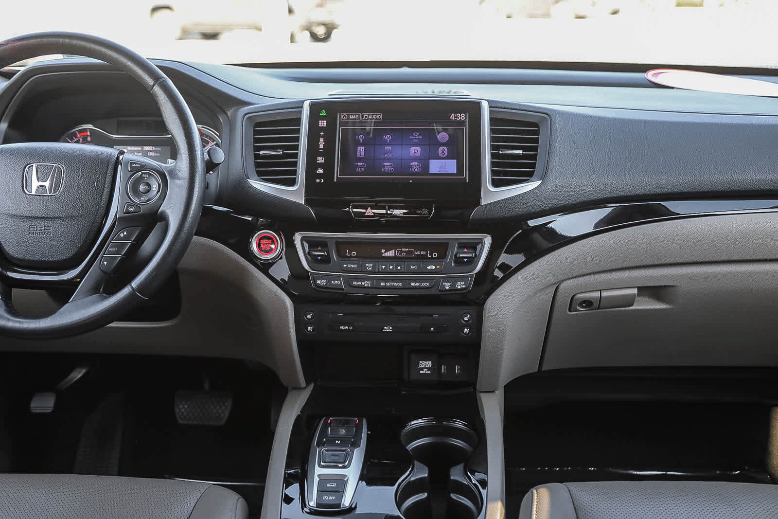 Used 2016 Honda Pilot Elite image 13