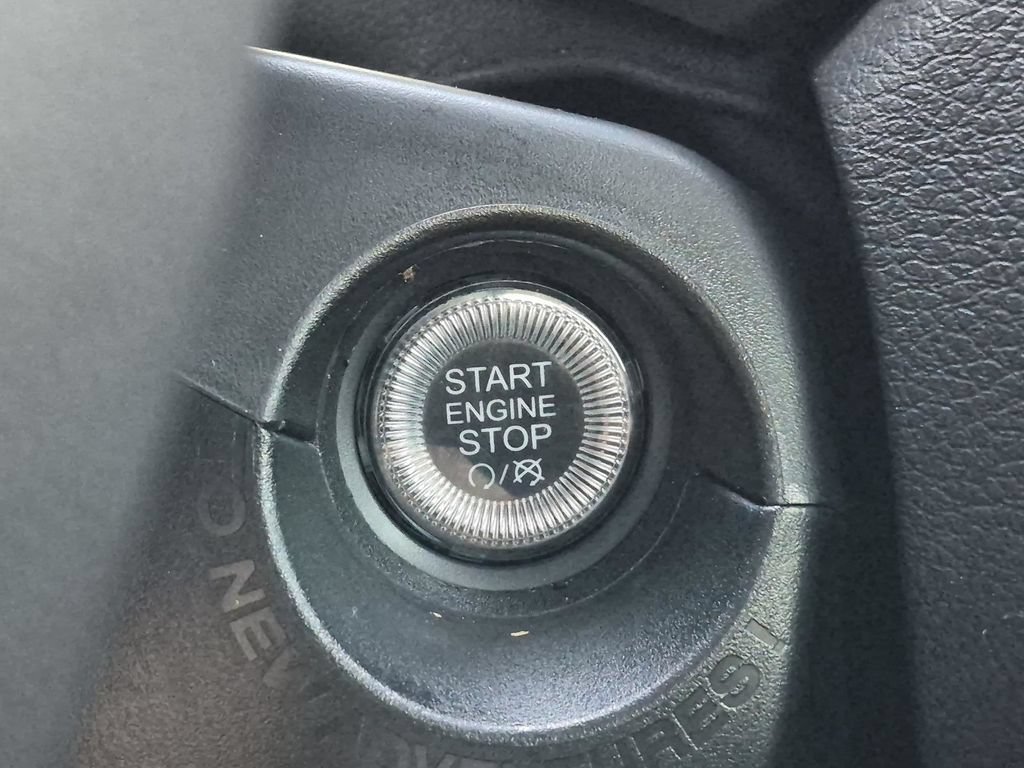 Used 2023 Jeep Renegade Trailhawk AWD/4WD image 27