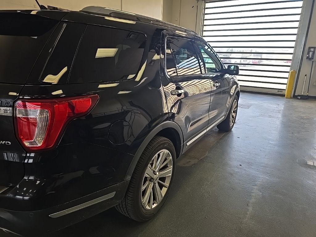 Used 2019 Ford Explorer Limited w/ Class III Trailer Tow Package image 4
