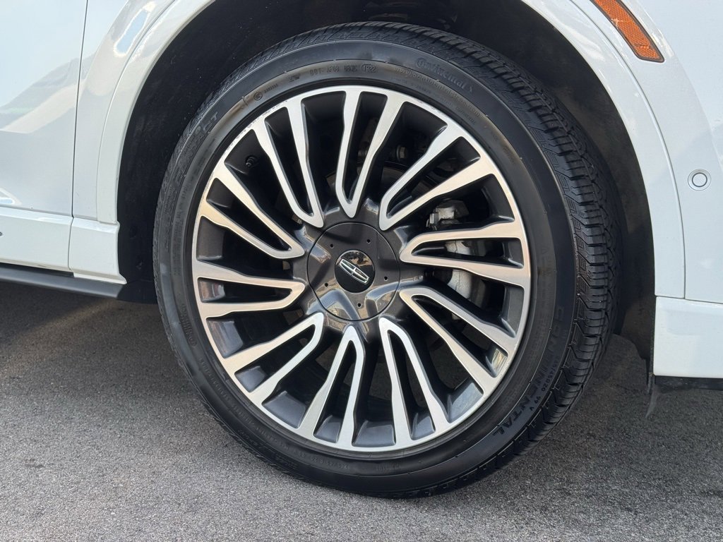 Used 2022 Lincoln Corsair Reserve w/ Equipment Group 201A image 30