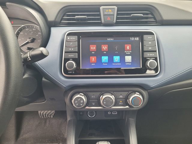 New 2025 Nissan Versa SV w/ Trunk Package FWD image 10