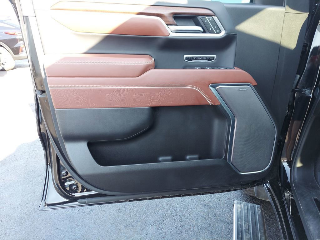 Used 2025 GMC Sierra 1500 Denali Ultimate image 12