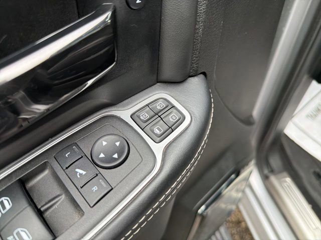 Used 2023 RAM 2500 Limited image 28