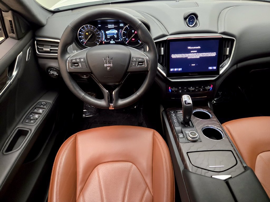 Certified 2023 Maserati Ghibli Modena RWD image 19