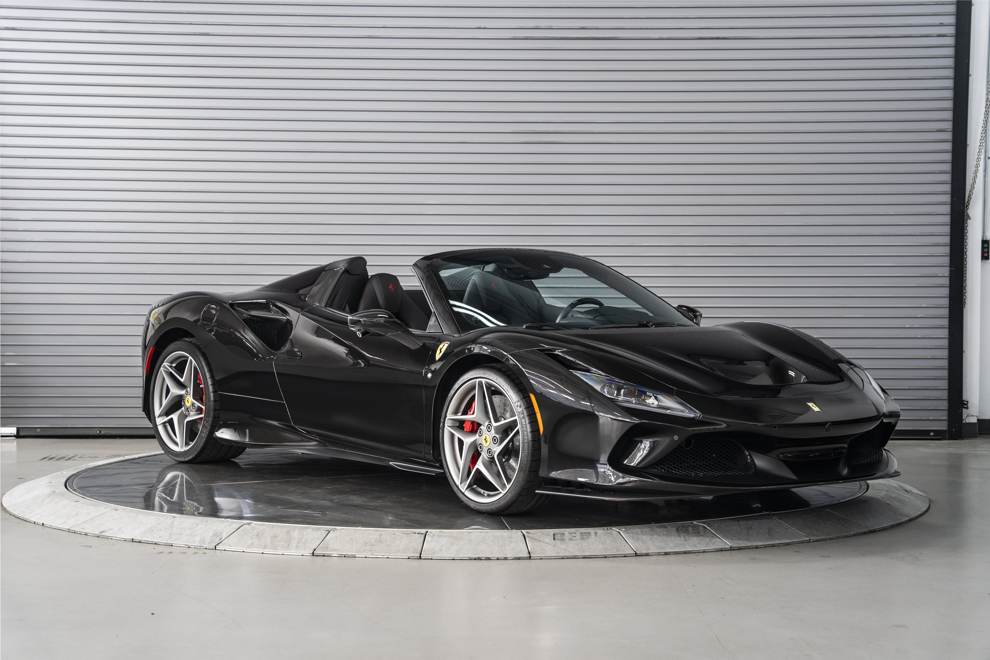 Used 2022 Ferrari F8 Tributo RWD image 7