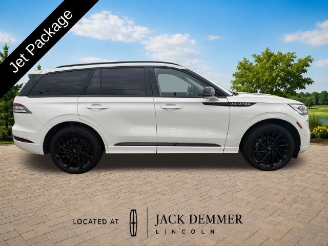 Used 2024 Lincoln Aviator Reserve w/ Equipment Group 201A AWD/4WD image 8