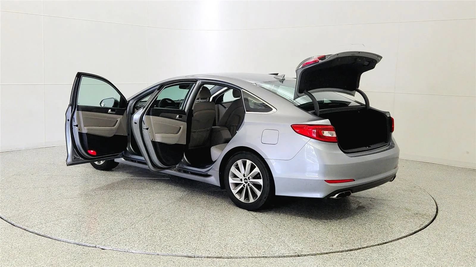 Used 2015 Hyundai Sonata Sport w/ Option Group 04 FWD image 11