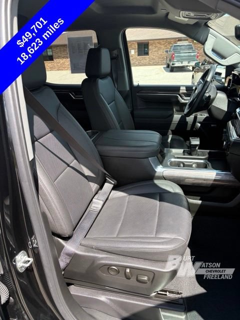 Used 2025 Chevrolet Silverado 1500 LTZ AWD/4WD image 31