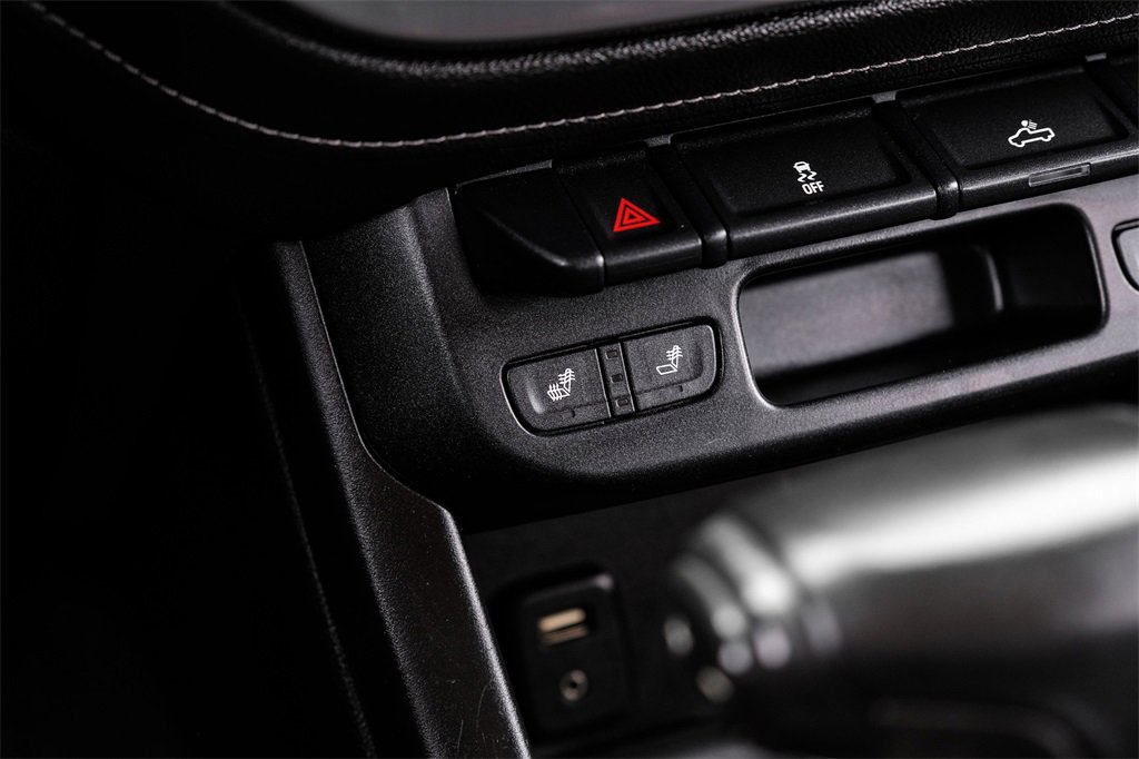 Used 2016 GMC Canyon SLT image 18