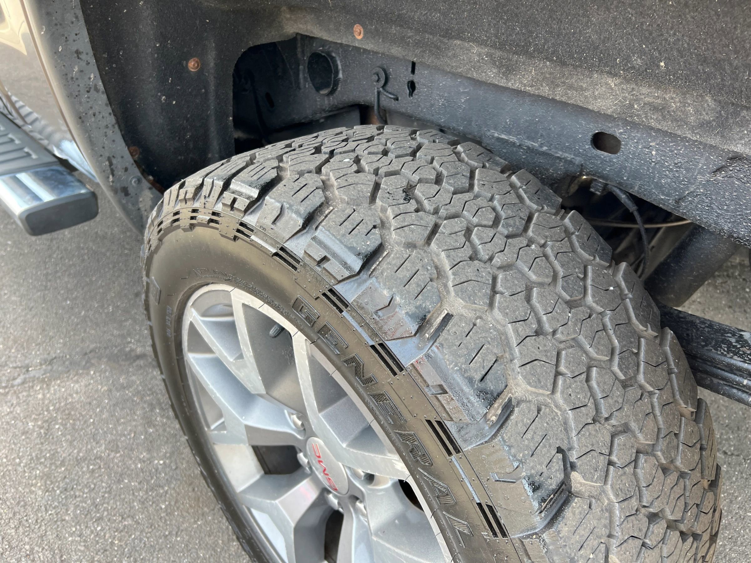 Used 2015 GMC Sierra 1500 SLE image 22