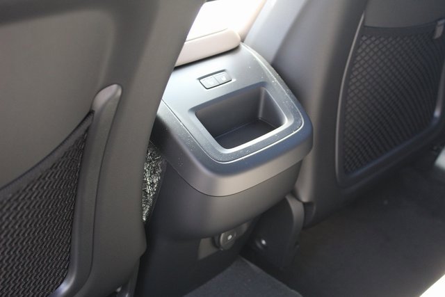 New 2026 Volvo XC60 B5 Plus w/ Climate Package image 15