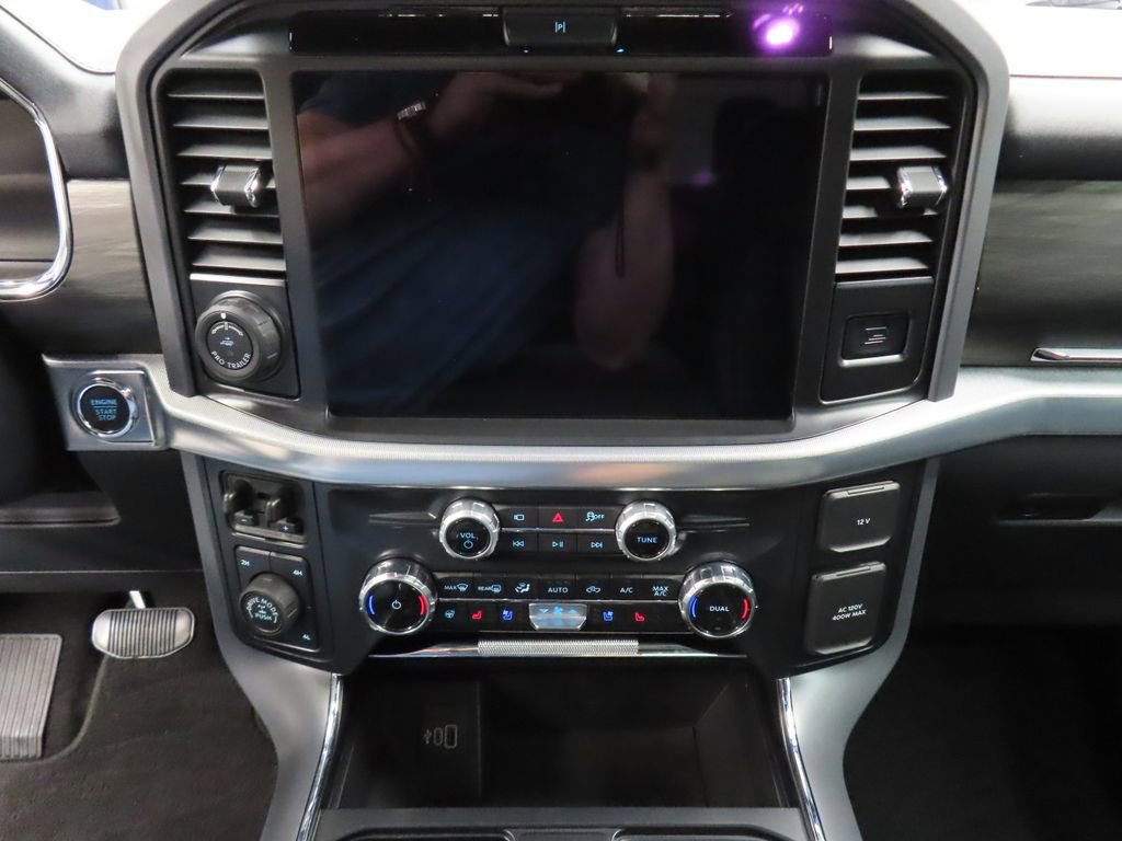 Used 2025 Ford F150 Lariat w/ Tow/Haul Package AWD/4WD image 16