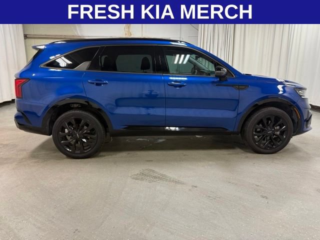 Used 2023 Kia Sorento SX AWD/4WD image 3