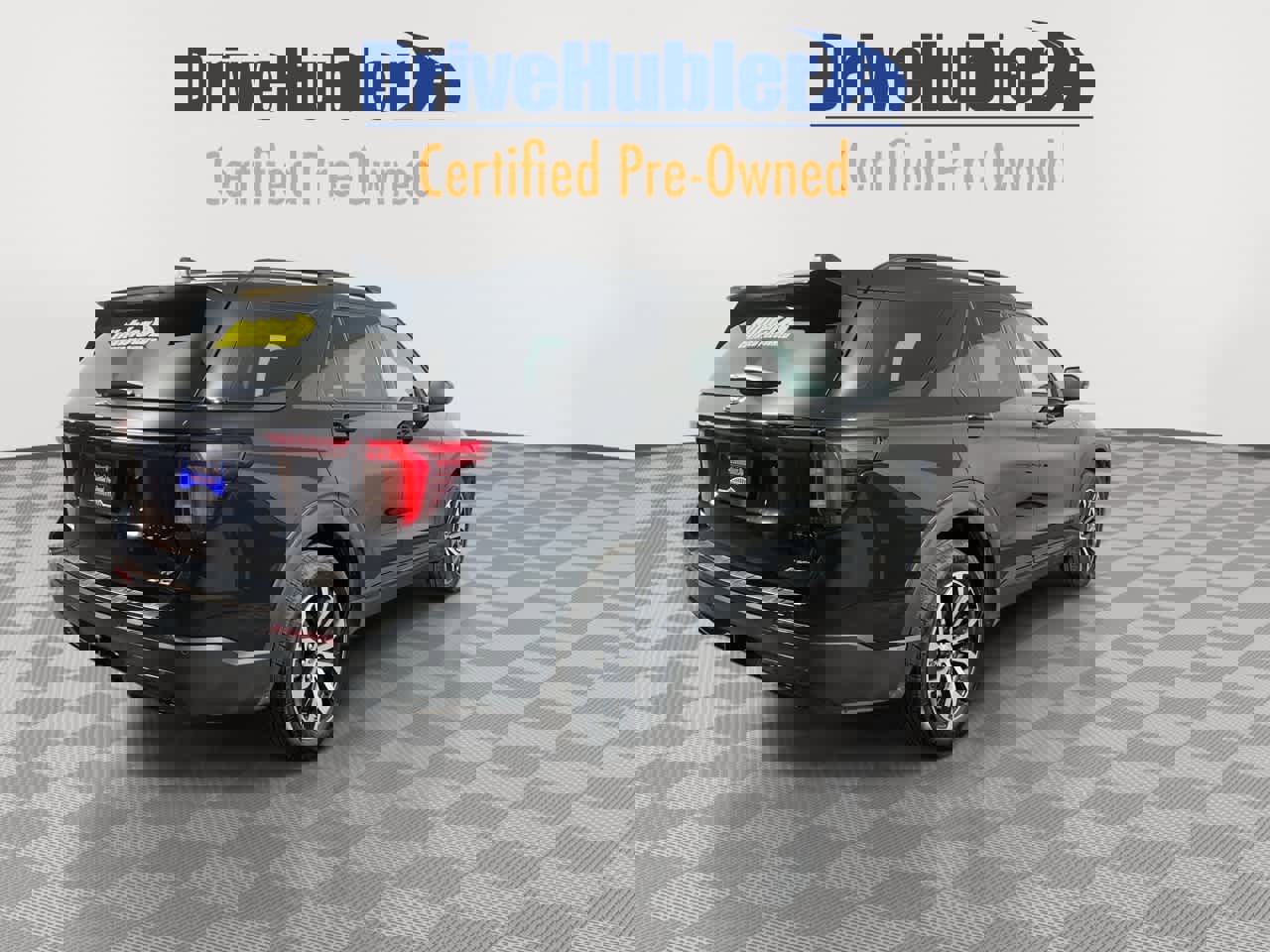 Used 2025 Ford Explorer ST-Line image 8