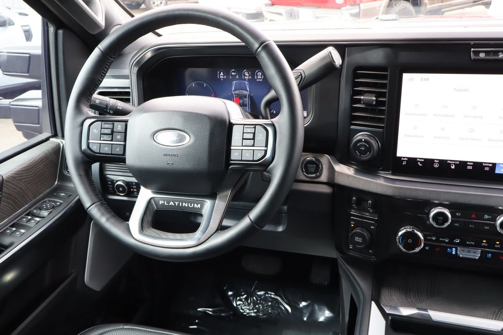 Used 2025 Ford F350 Platinum AWD/4WD image 30