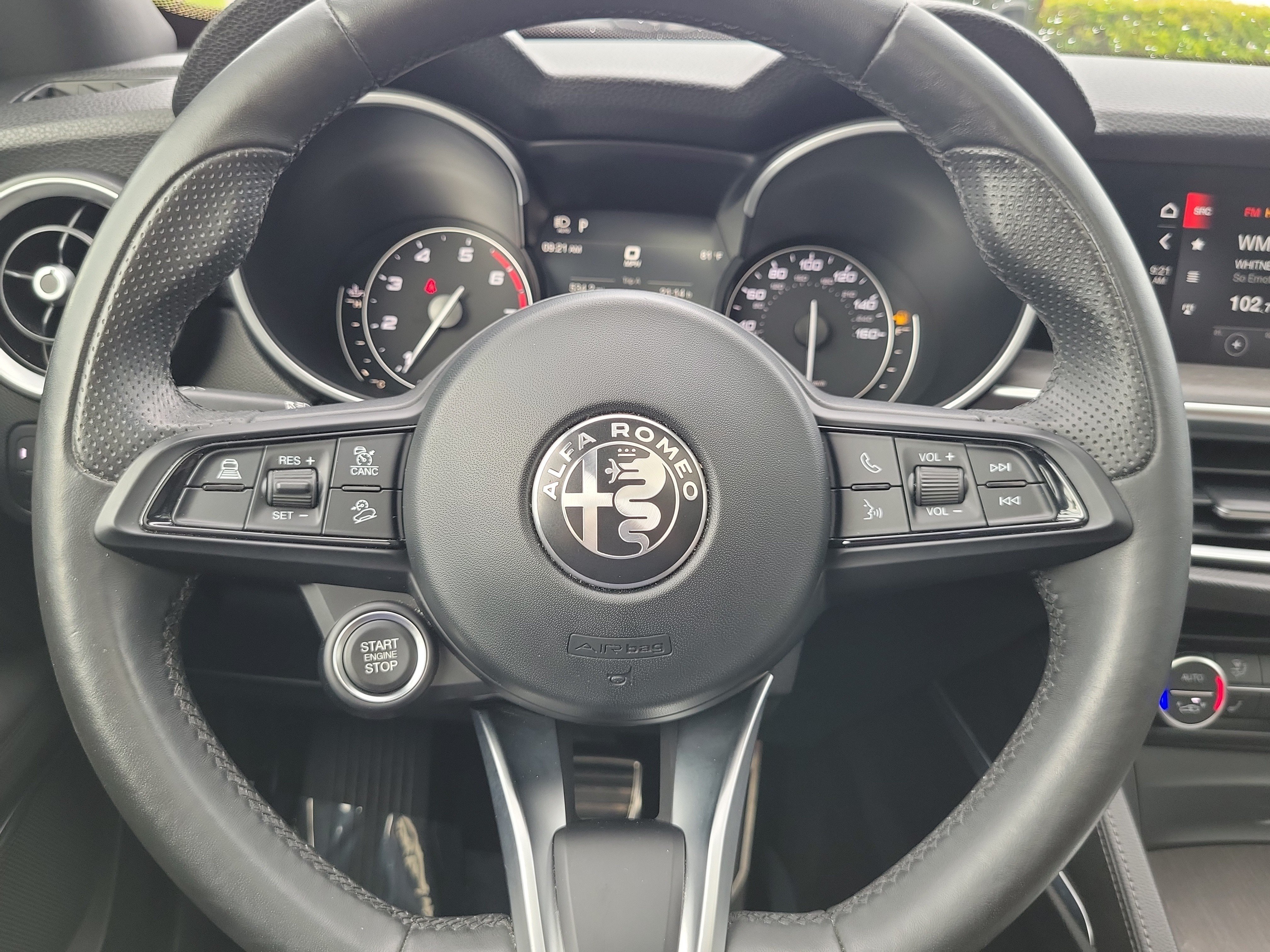 Used 2022 Alfa Romeo Stelvio Ti AWD/4WD image 19
