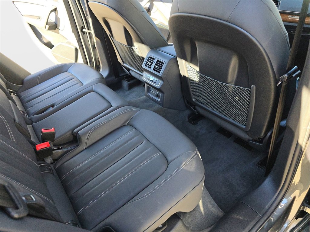 Certified 2023 Audi Q5 2.0T Premium w/ Convenience Package image 11
