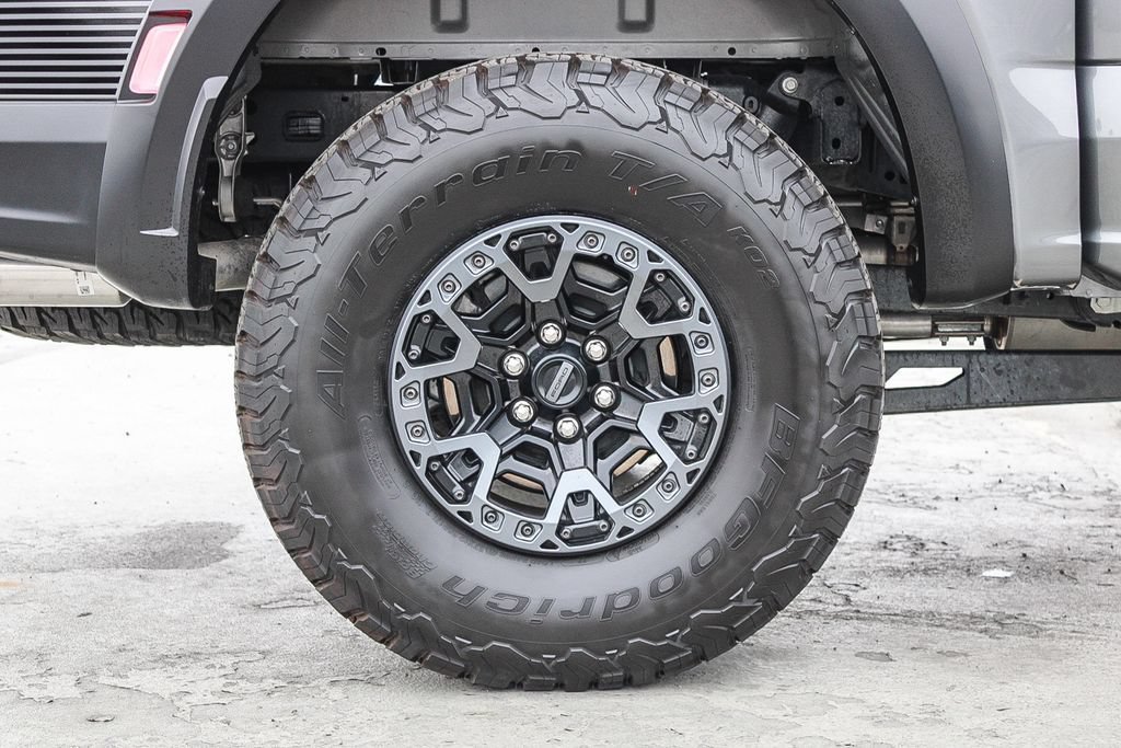 Used 2025 Ford F150 Raptor w/ Equipment Group 803A Raptor R AWD/4WD image 12