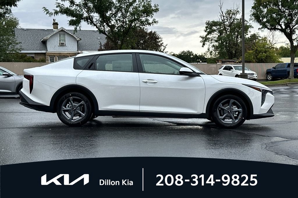 New 2026 Kia K4 FWD image 3