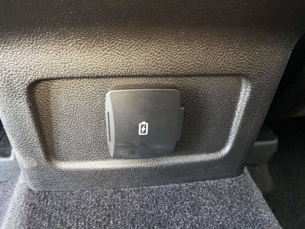 Used 2021 Lincoln Corsair AWD w/ Premium Package image 13