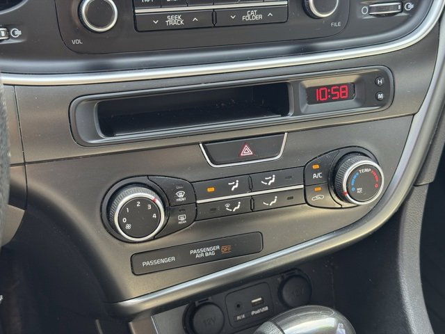 Used 2015 Kia Optima LX w/ LX Convenience Package image 24