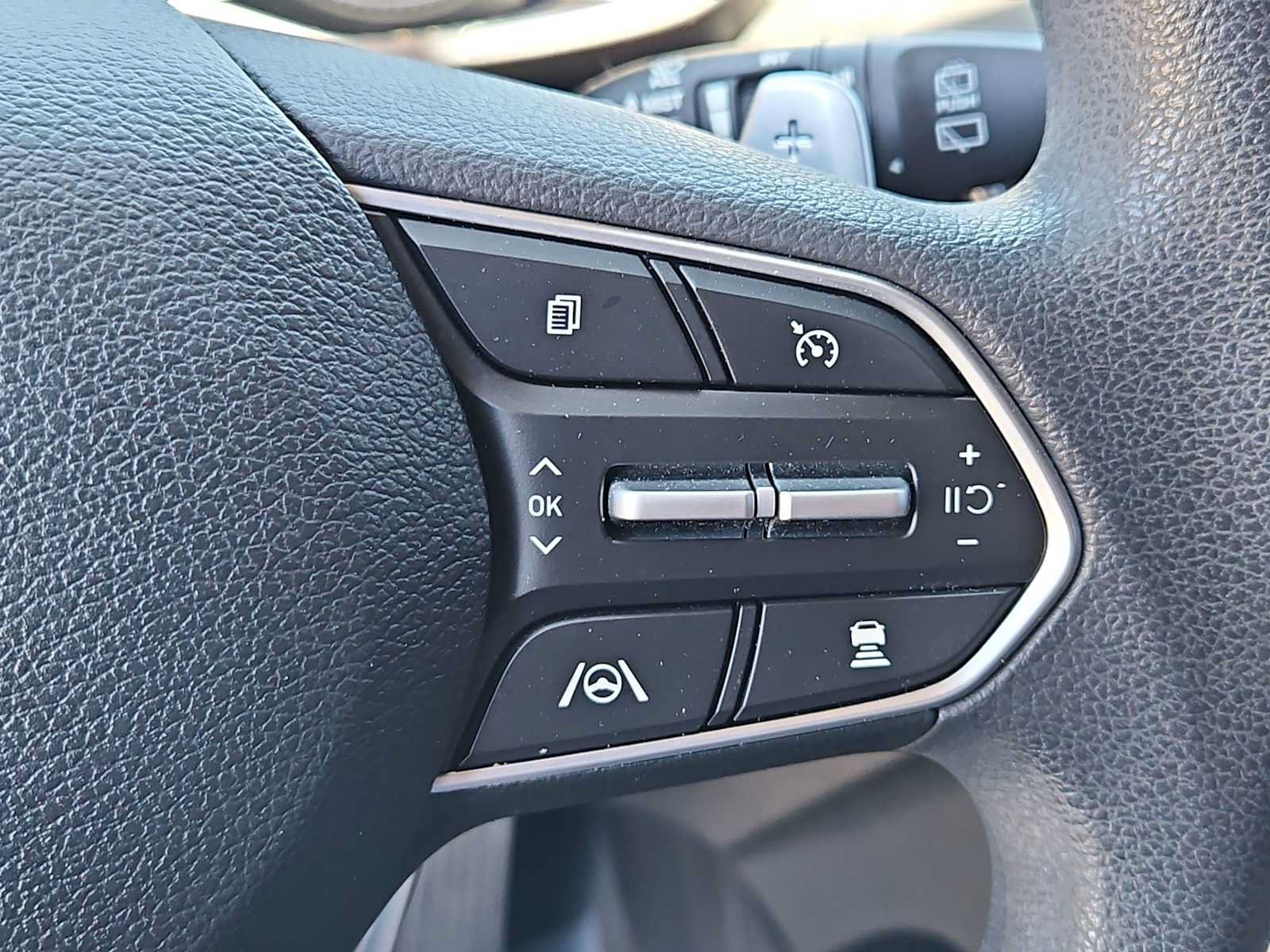 Used 2021 Hyundai Santa Fe SEL FWD image 24