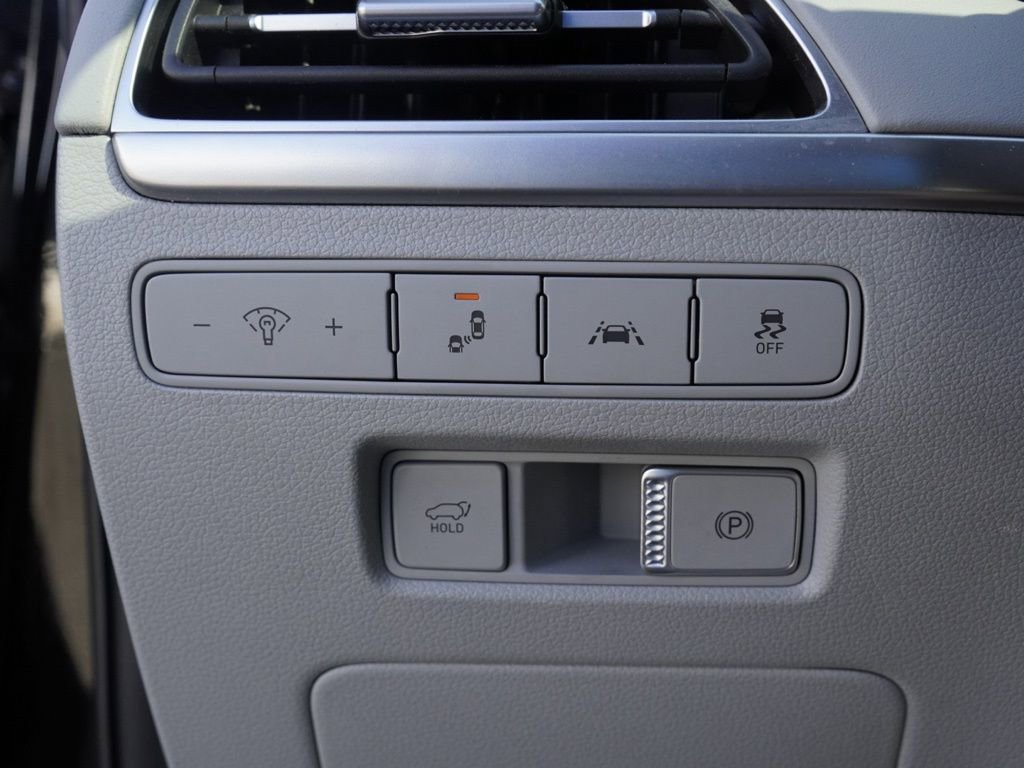 Used 2020 Hyundai Palisade SEL w/ Premium Package image 13