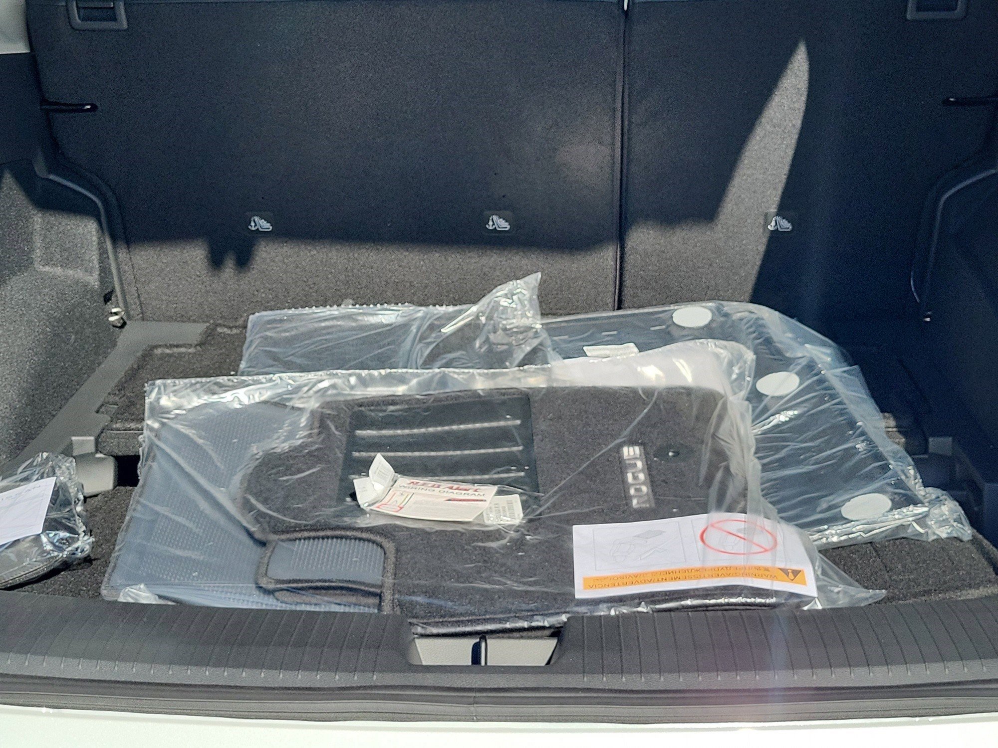 New 2026 Nissan Rogue Platinum w/ Platinum Premium Package image 9