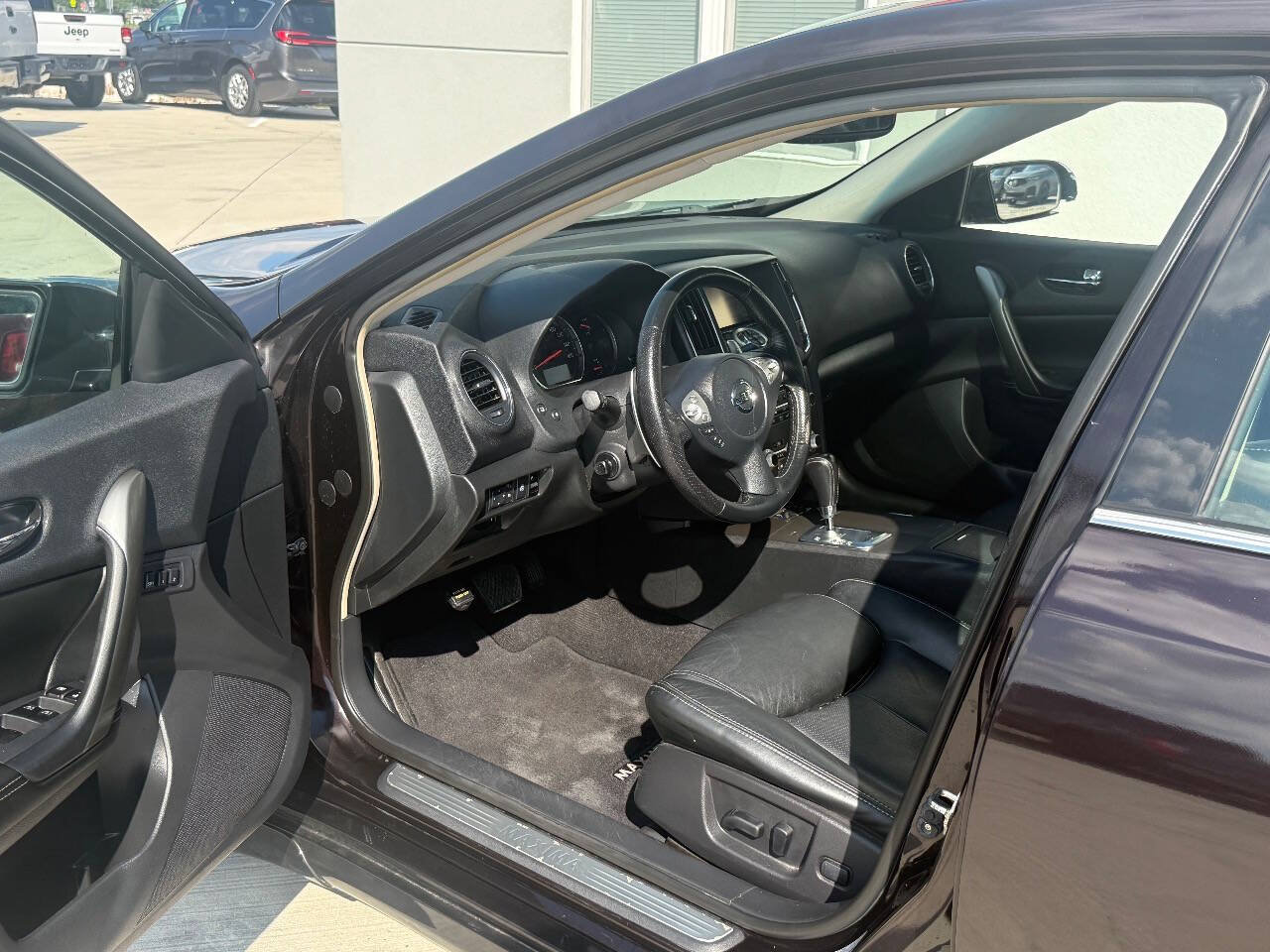 Used 2014 Nissan Maxima 3.5 SV w/ Sport Package FWD image 11