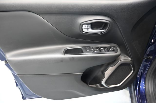 Used 2019 Jeep Renegade Limited w/ LED Lighting Group AWD/4WD image 26