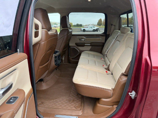Used 2019 RAM 1500 Laramie AWD/4WD image 11